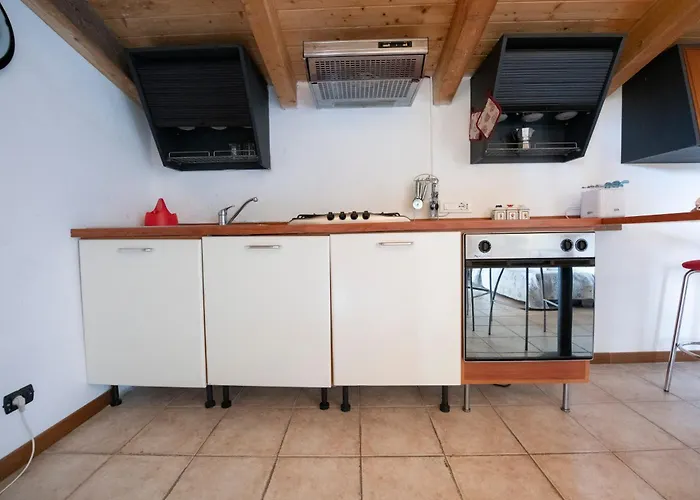 209 Corallo, Giardino E Piscina - Cherry House Carro